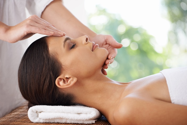 Gesichtsbehandlungen Damen und Herren