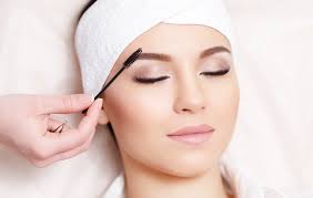Augenbrauen & Wimpern